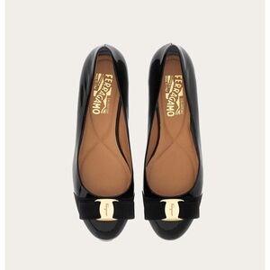 Womens ferragamo ballet flats